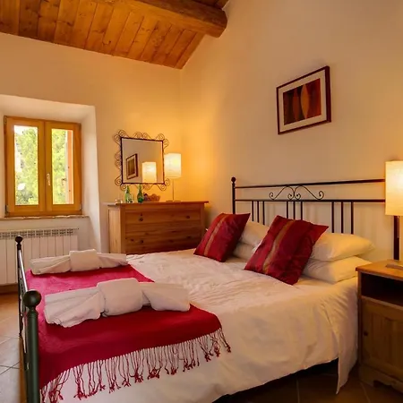 Sleeps 6 Pool Wifi Patrignone